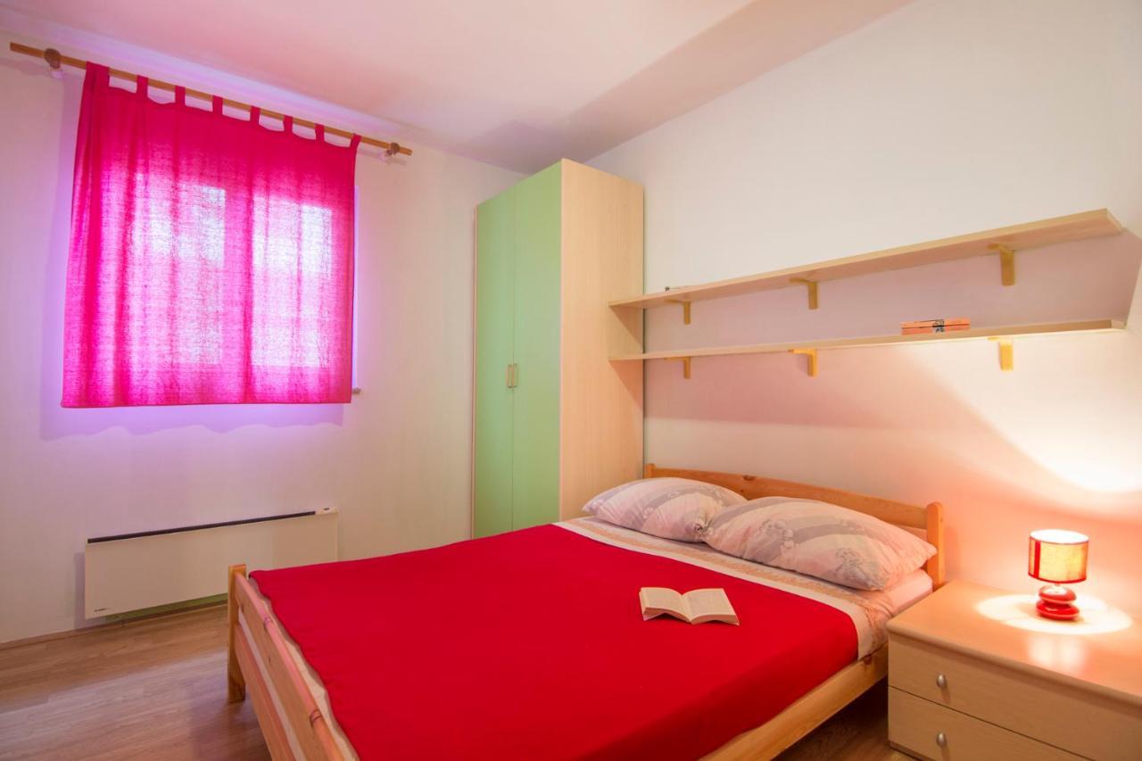 Apartments Emil 769 Фажана Экстерьер фото